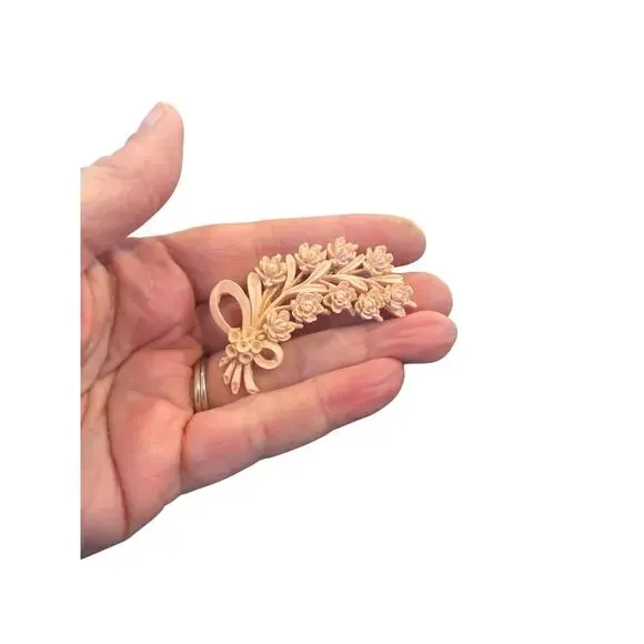 Vintage Carved Celluloid Floral Brooch Peach Rose Spray 1930s 1940s Pin - Picture 9 of 10